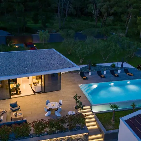 Villa Luxury Matos Estate By Tourist Adria Group Diklo