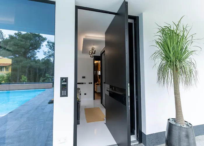 Vila Luxury Matos Estate By Tourist Adria Group Diklo