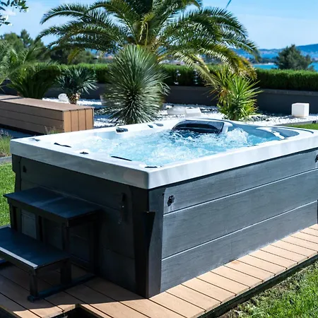 Luxury Matos Estate By Tourist Adria Group *