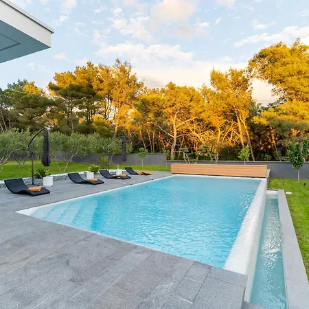 Luxury Matos Estate By Tourist Adria Group *