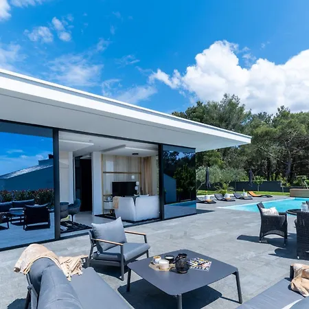 Luxury Matos Estate By Tourist Adria Group