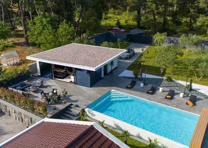 Villa Luxury Matos Estate By Tourist Adria Group