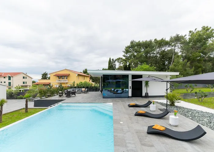 Вилла Luxury Matos Estate By Tourist Adria Group