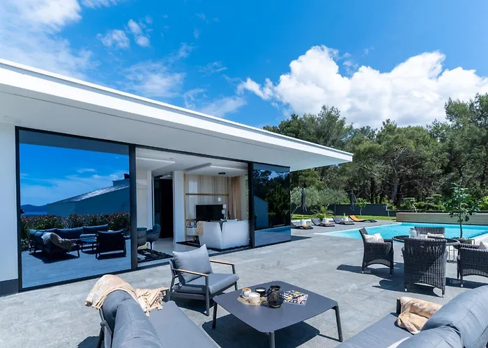 Luxury Matos Estate By Tourist Adria Group