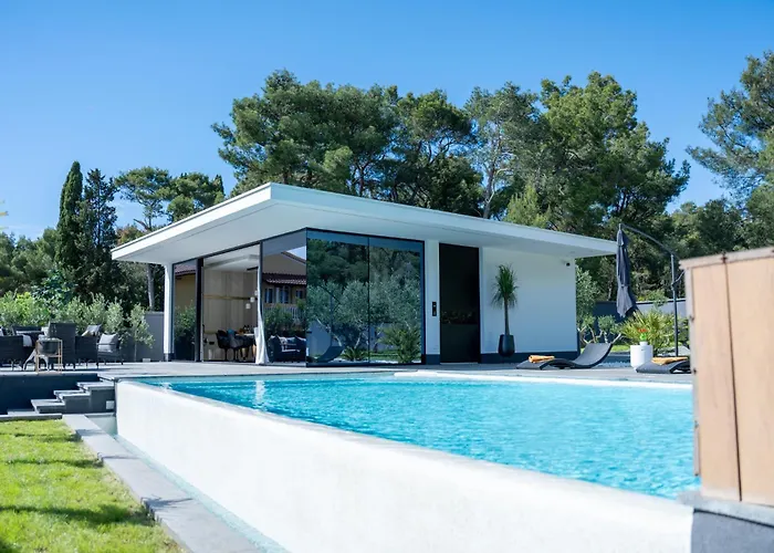 Luxury Matos Estate By Tourist Adria Group