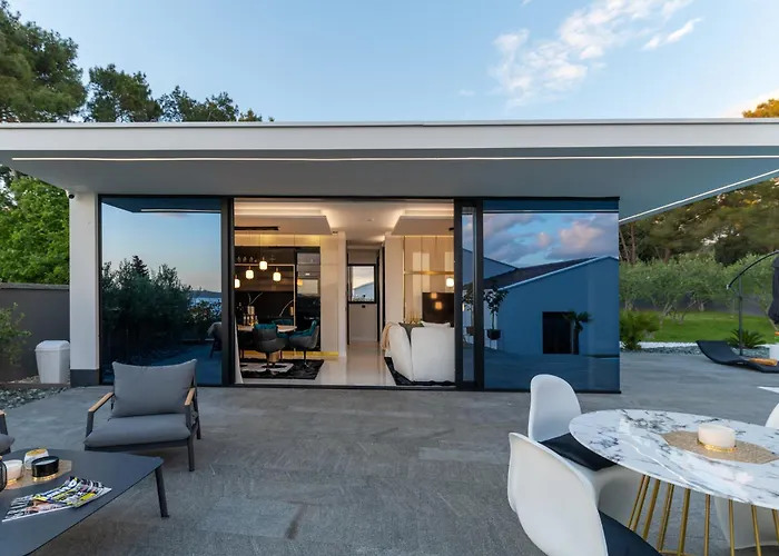 Luxury Matos Estate By Tourist Adria Group Дикло