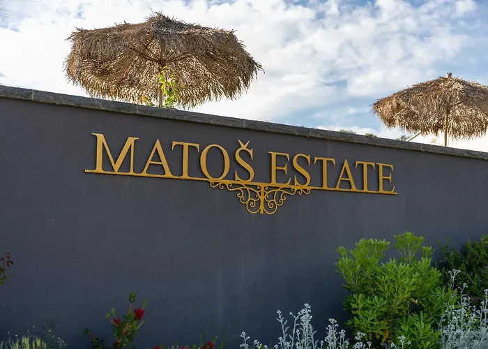 Luxury Matos Estate By Tourist Adria Group * Diklo